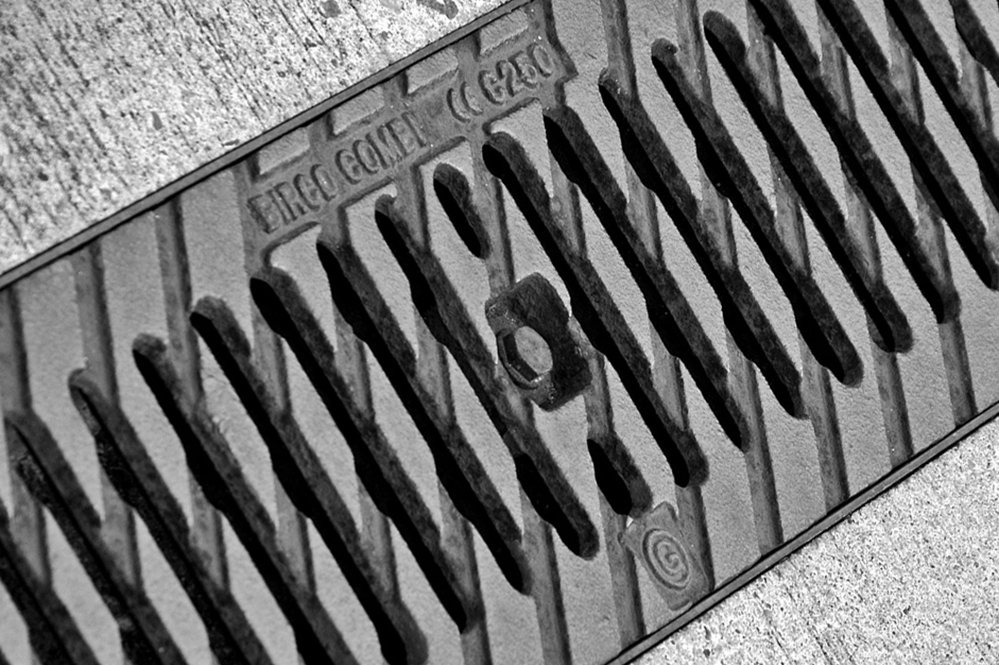 Stainless steel trench grate