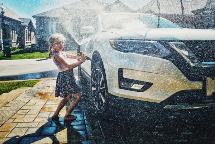 Washing car